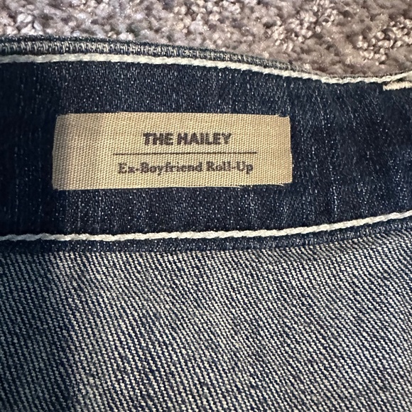 AG The Hailey Ex-Boyfriend Roll-up Jean Shorts, size 27 - Picture 3 of 8